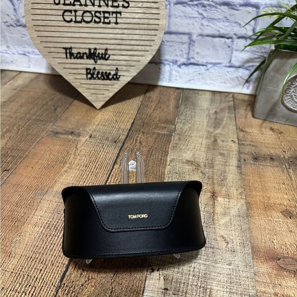 Tom ford sunglasses case, box, dust cloth, card black large main image 4